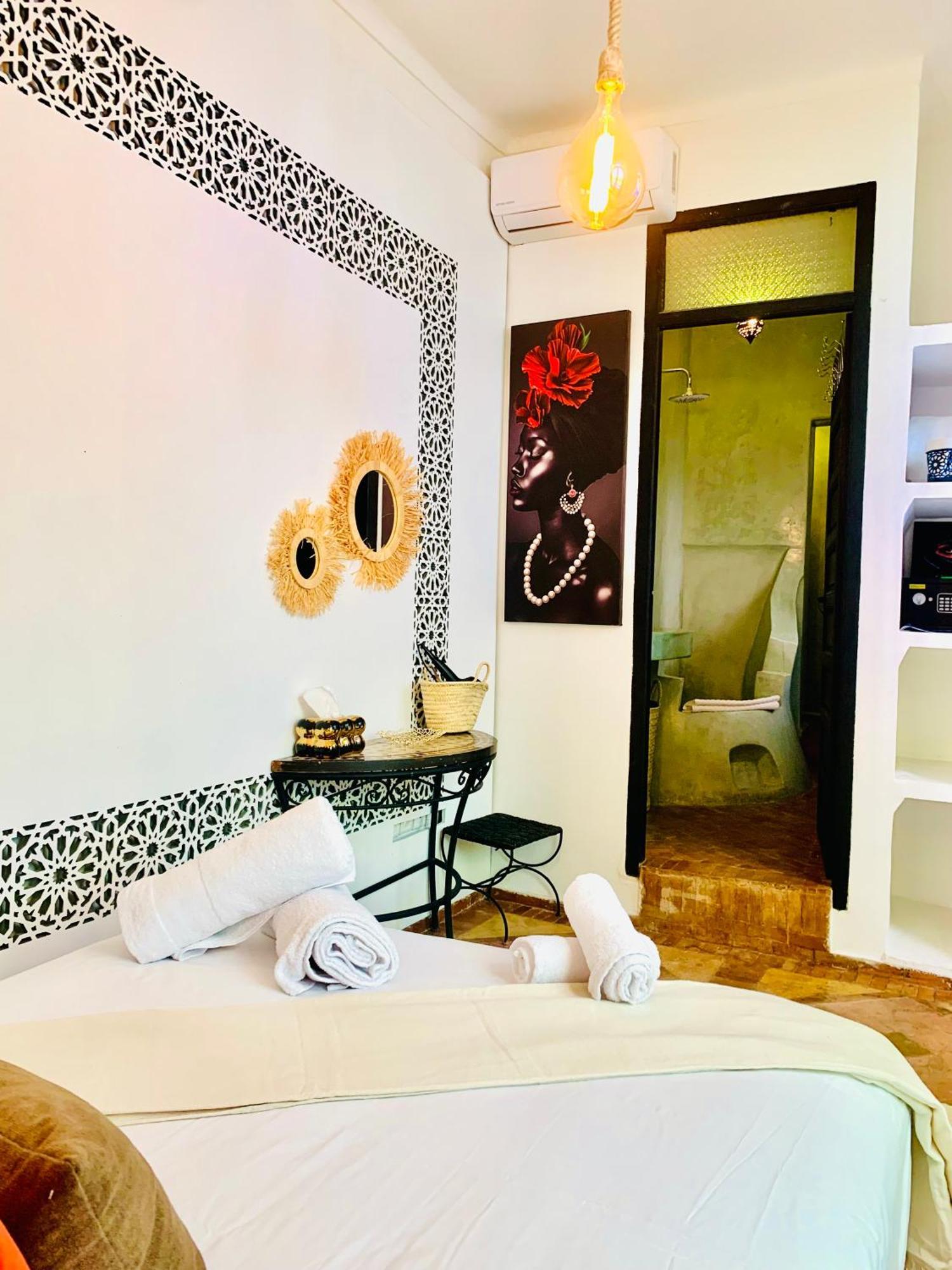 Riad Darna 4 Chambres Avec Piscine Et Petit Dejeuner Marrakesch Exterior foto